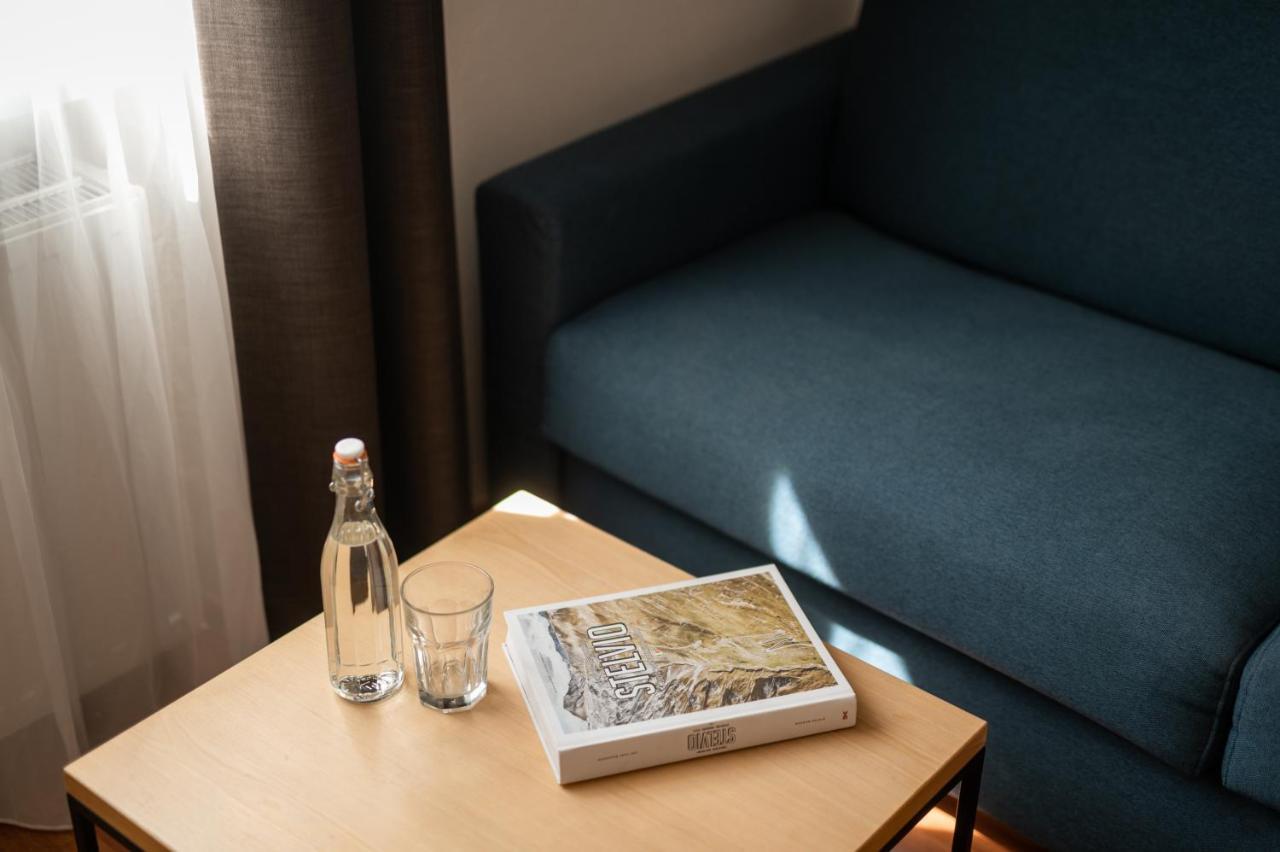 Sankt Johann Spa Suites & Apartments Прато ало Стелвио Екстериор снимка