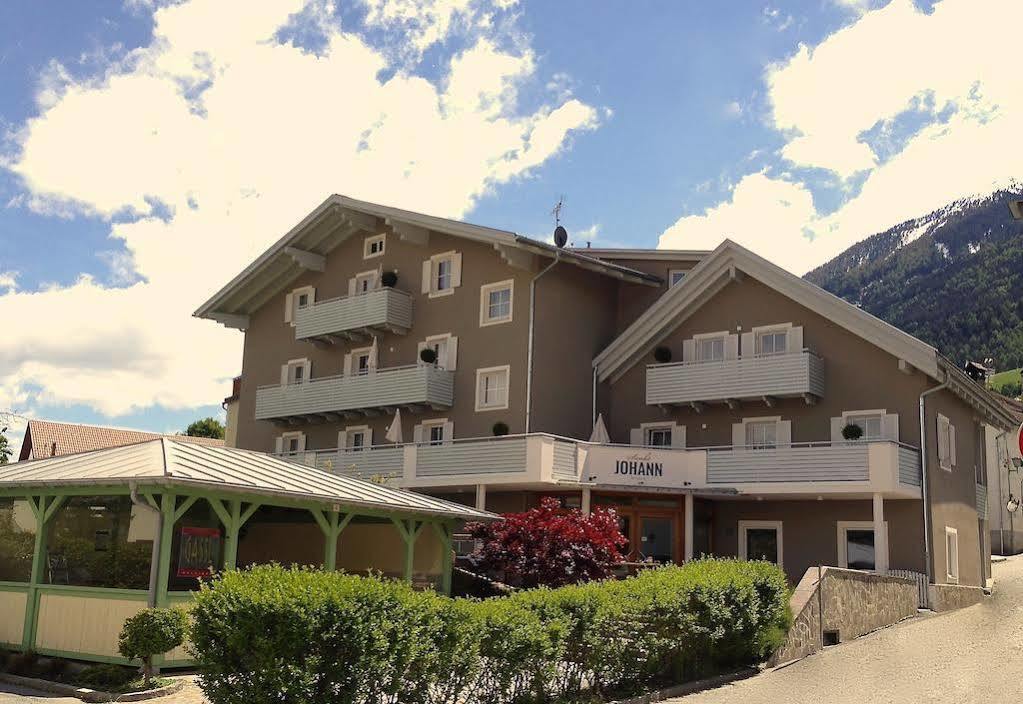 Sankt Johann Spa Suites & Apartments Прато ало Стелвио Екстериор снимка