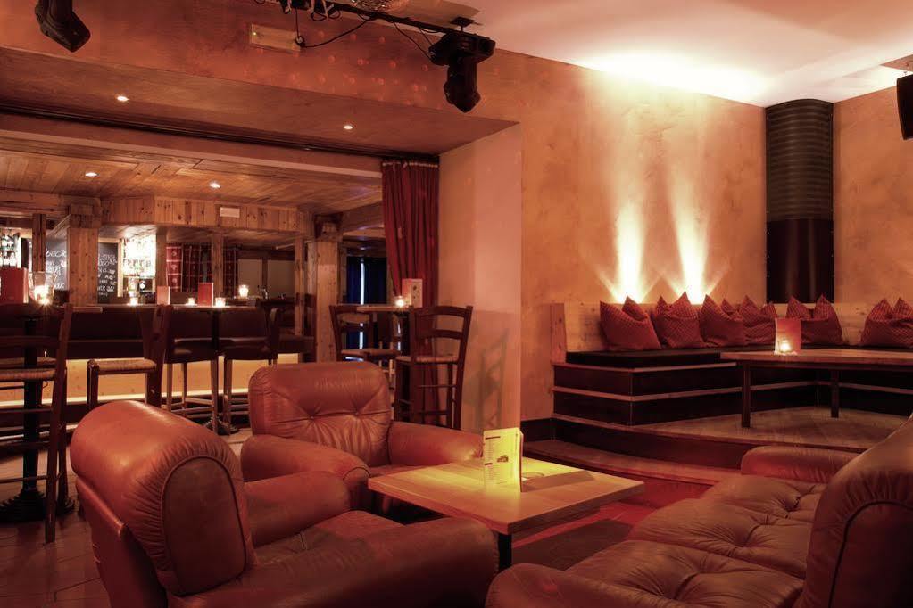 Sankt Johann Spa Suites & Apartments Прато ало Стелвио Екстериор снимка